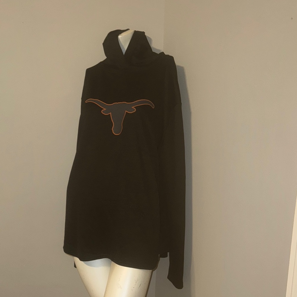 Texas longhorns Black Hoodie with Longhorn Logo by fanatics. Xl Dryweeve.